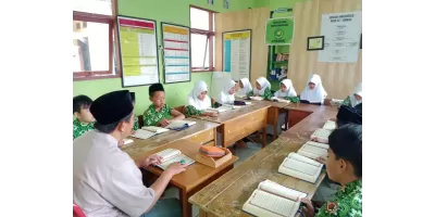 Pembiasaan Tadarus Al Quran Setiap Hari Jumat